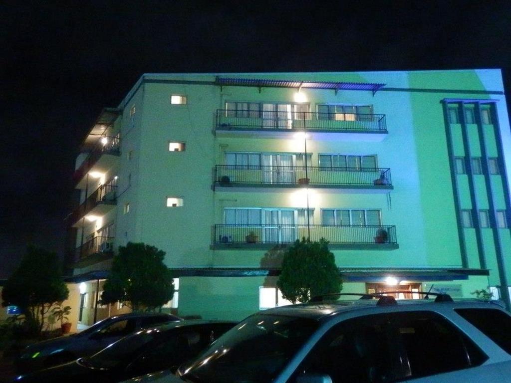 Blue Lodge Hotel ลากอส ภายนอก รูปภาพ
